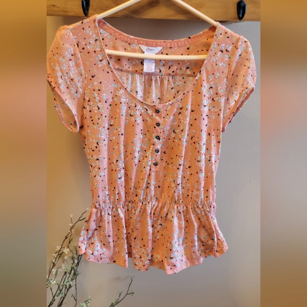 Ladies Medium top. Never worn.